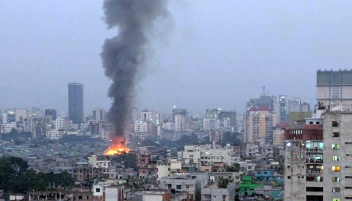​রাজধানীর কড়াইল বস্তিতে আগুন