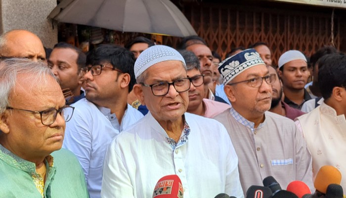 খালেদা জিয়ার অবস্থা অত্যন্ত সংকটময় : মির্জা ফখরুল