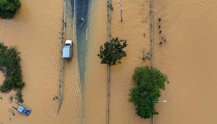 থাইল্যান্ডের দক্ষিণাঞ্চলে বন্যায় মৃত্যু বেড়ে ১৬২