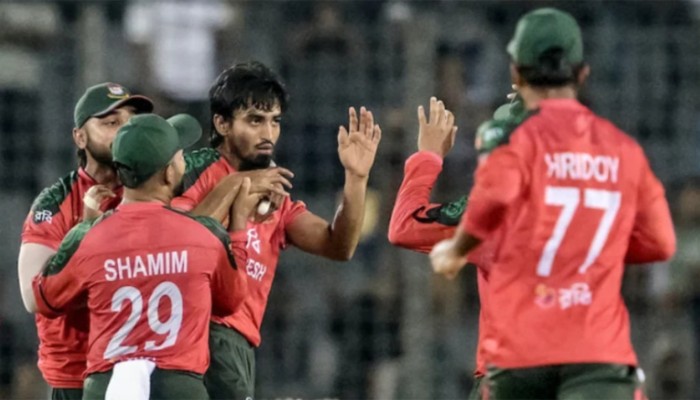 ​সিরিজ বাঁচাতে বাংলাদেশের প্রয়োজন ১৭১ রান