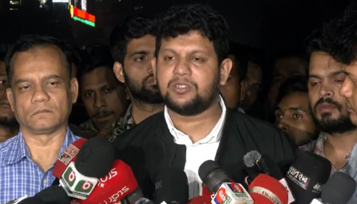 ​খালেদা জিয়ার শারীরিক অবস্থা কিছুটা ভালোর দিকে : উপদেষ্টা মাহফুজ