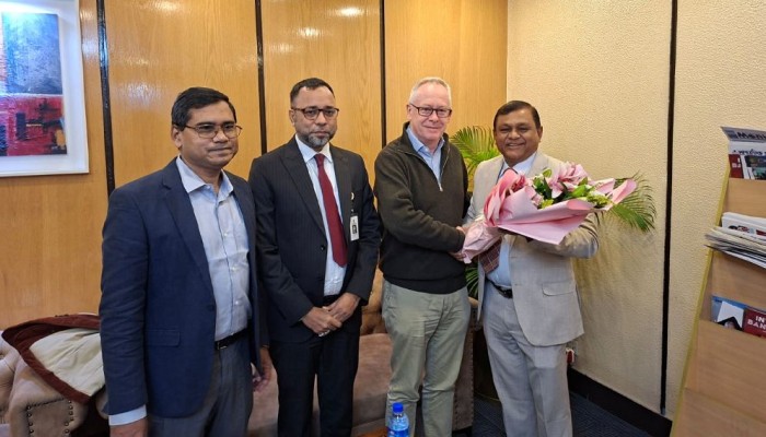 খালেদা জিয়ার চিকিৎসায় যোগ দিয়েছেন ব্রিটিশ চিকিৎসক