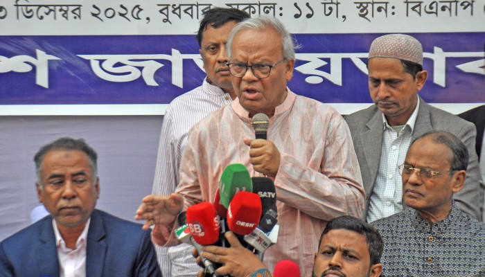 খালেদা জিয়ার অসুস্থতা শেখ হাসিনার কারণে: রিজভী