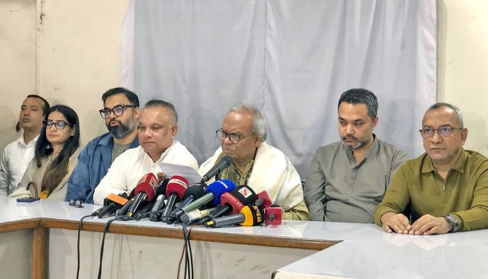 ​বেগম জিয়ার শারীরিক অবস্থা অপরিবর্তিত: রিজভী