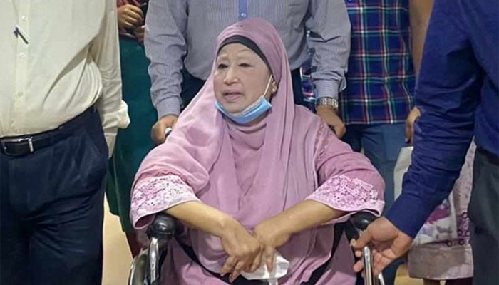 ​শুক্রবার লন্ডনের উদ্দেশে রওনা হতে পারেন খালেদা জিয়া