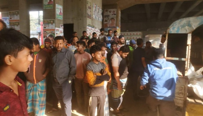 ছিনতাইকারীর ছুরিকাঘাতে বিদ্যুৎ বিভাগের কর্মকর্তা নিহত