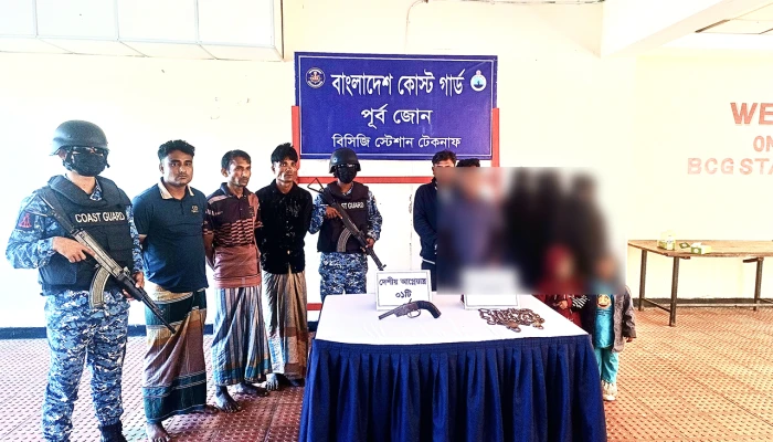 গহিন পাহাড় থেকে নারী-শিশুসহ উদ্ধার ৭