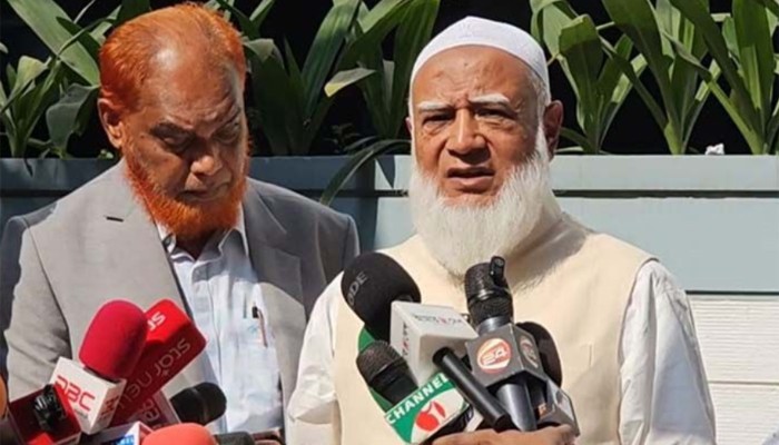 ​'নির্বাচনের সময় যারা তসবিহ নিয়ে ঘুরে তারাই ধর্মকে ব্যবহার করে'