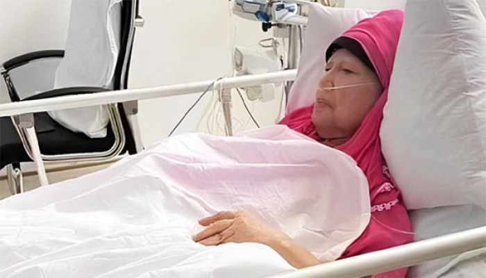 আপাতত ঢাকায় রেখে খালেদা জিয়ার চিকিৎসা চলবে