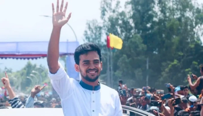 আসিফ মাহমুদ যোগ দিচ্ছেন গণঅধিকার পরিষদে?