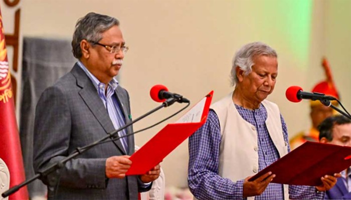 ‘অপমানবোধ’ করছেন রাষ্ট্রপতি, সরে যেতে চান ভোটের পরে