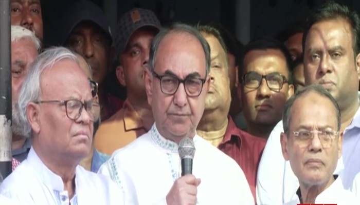 হাসপাতালে মব সৃষ্টিকারীরা চেয়েছিল হাদি মারা যাক: মির্জা আব্বাস