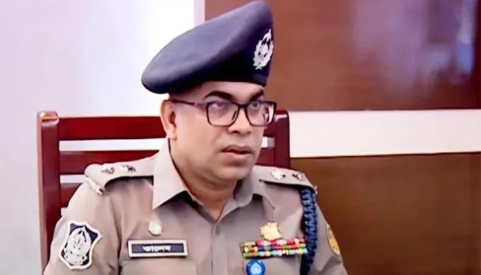 ​হাদির ওপর হামলাকারীর সীমান্ত পাড়ি দেওয়ার তথ্য নেই: ডিএমপি