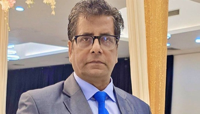 গ্রেপ্তার দেখানো হলো আনিস আলমগীরকে