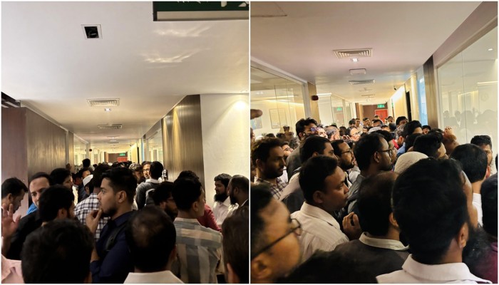 অর্থ উপদেষ্টাকে অবরুদ্ধ করে আন্দোলন : ১৪ জন বরখাস্ত