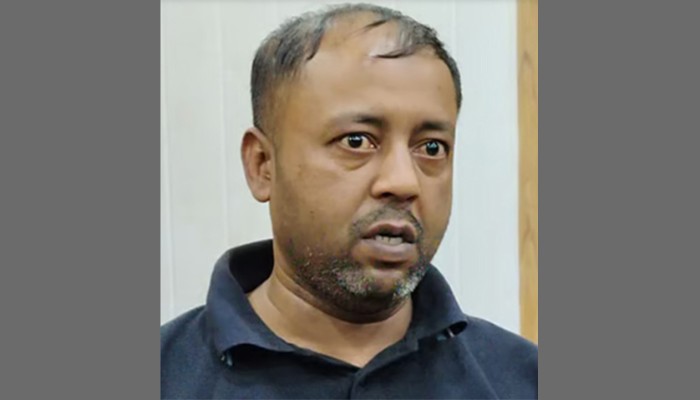 যুগ্ম সচিবকে নিজের গাড়িতে জিম্মি, ৬ লাখ টাকা দাবি চালকের