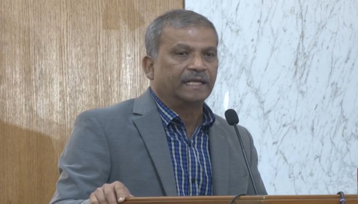 ​শহীদ হাদি হত্যার বিচার হবে ট্রাইব্যুনালে: আইন উপদেষ্টা