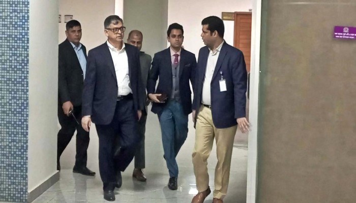 ​সিইসির সঙ্গে বৈঠকে সালাউদ্দিনসহ বিএনপির প্রতিনিধিদল