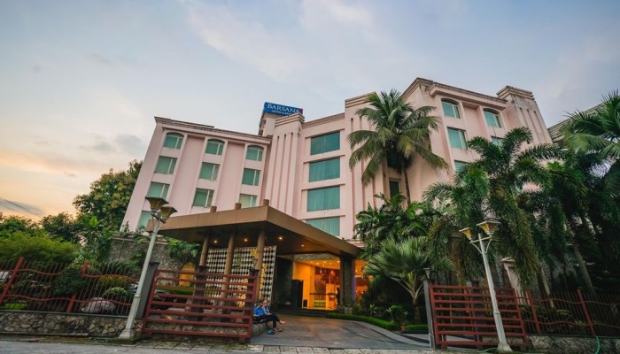 ​বাংলাদেশিদের হোটেলে থাকতে দেবে না শিলিগুড়ির ব্যবসায়ীরা