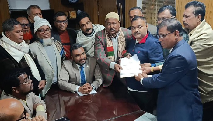 ​দিনাজপুর-৩ আসনে খালেদা জিয়ার পক্ষে মনোনয়নপত্র দাখিল