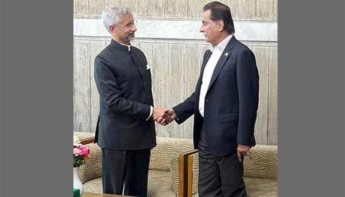 ​খালেদা জিয়ার বাসভবনে পাকিস্তানের স্পিকার ও ভারতের পররাষ্ট্রমন্ত্রীর বৈঠক