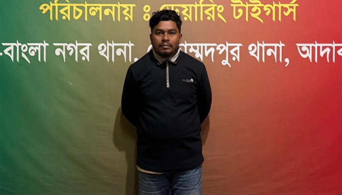 ​মোহাম্মদপুরে সেনা অভিযানে বিদেশি পিস্তলসহ যুবক গ্রেপ্তার