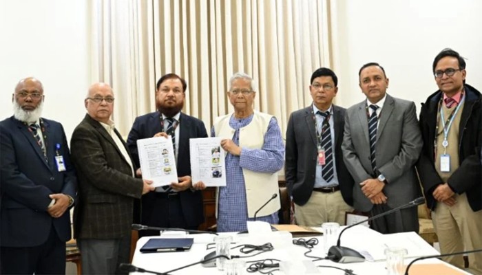 সত্যকে চাপা দেওয়া যায় না: প্রধান উপদেষ্টা