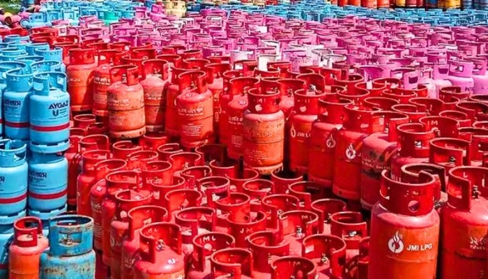 ​আজ থেকে সারাদেশে এলপিজি সিলিন্ডার গ্যাস বিক্রি বন্ধ