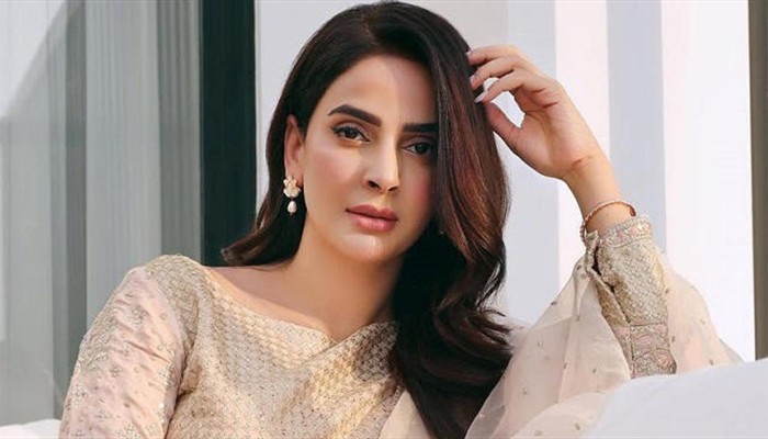 ​অভিনেত্রী সাবার নোটিশ পেয়ে প্রকাশ্যে ক্ষমা চাইলেন সাংবাদিক