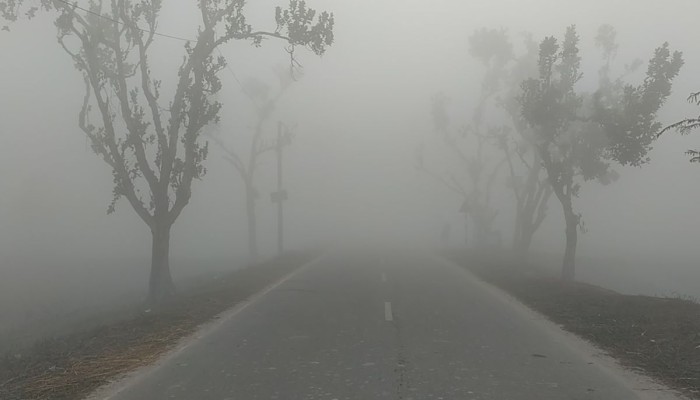 ​তেঁতুলিয়ায় ৬ ডিগ্রিতে নেমেছে তাপমাত্রা, বিপর্যস্ত জনজীবন