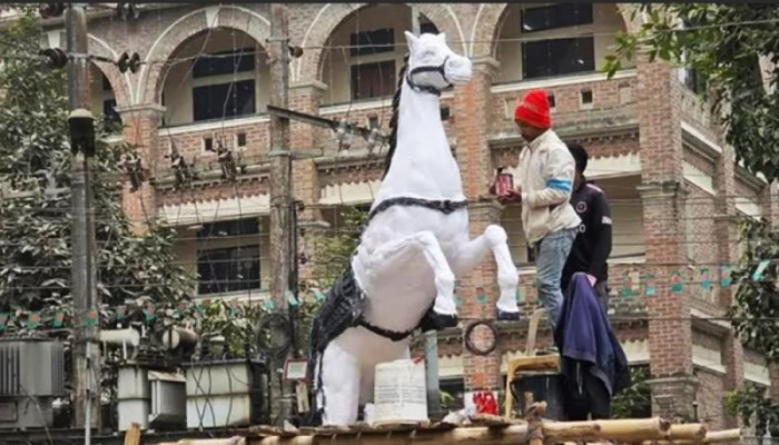 ​তারেক রহমানকে স্বাগত জানাতে বগুড়ায় নানা আয়োজন