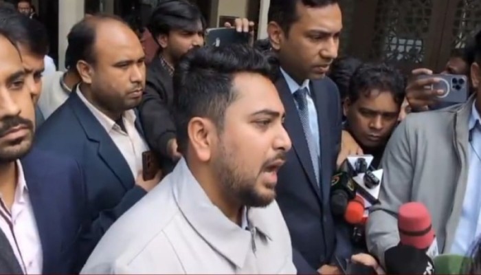 ​নির্বাচনে লেভেল প্লেয়িং ফিল্ড নিয়ে আত্মবিশ্বাস নেই নাহিদের