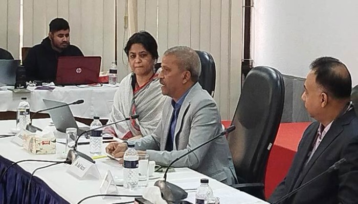 ​এই সরকার ভারতের আধিপত্য থেকে বাংলাদেশকে মুক্ত করেছে: আসিফ নজরুল