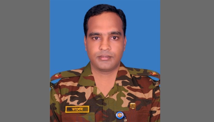 ​শ্রেষ্ঠ বিএনসিসি শিক্ষক হলেন সেকেন্ড লেফটেন্যান্ট আবু তালেব