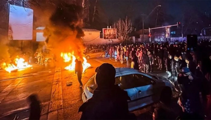 ​ইরানে সরকারবিরোধী বিক্ষোভে নিহত অন্তত ২০০০