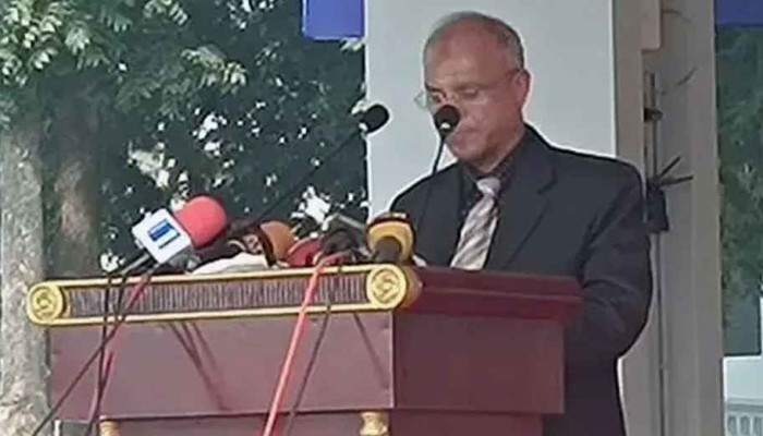 ​প্রার্থী বা এজেন্টদের দেওয়া খাবার খেতে পারবে না পুলিশ: স্বরাষ্ট্র উপদেষ্টা