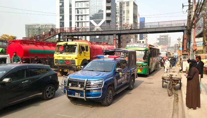 আলটিমেটাম দিয়ে সড়ক ছাড়লেন অটোচালকরা. ​যান চলাচল স্বাভাবিক