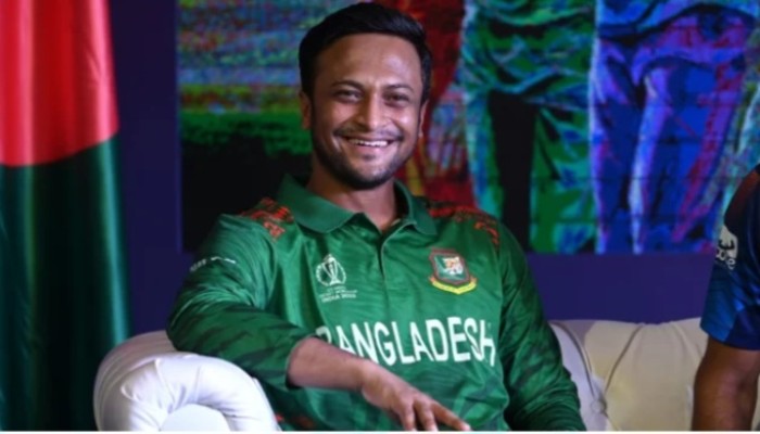 হঠাৎ সাকিবকে দলে ফেরানোর চিন্তা