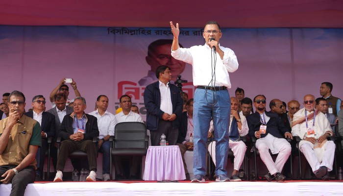 বিএনপি ক্ষমতায় গেলে দুর্নীতির টুঁটি চেপে ধরবে: তারেক রহমান