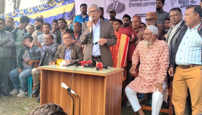 ​বিএনপি ক্ষমতায় গেলে চাকরির জন্য কোনও ঘুষ নেবে না: মির্জা ফখরুল