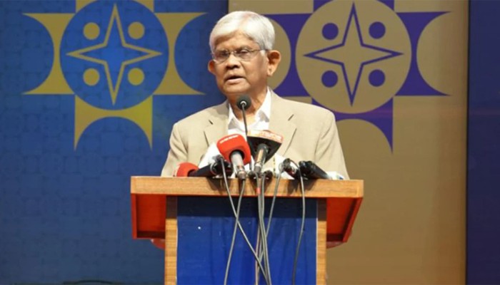 নানামুখী চ্যালেঞ্জের মুখে পড়তে হবে পরবর্তী সরকারকে: উপদেষ্টা
