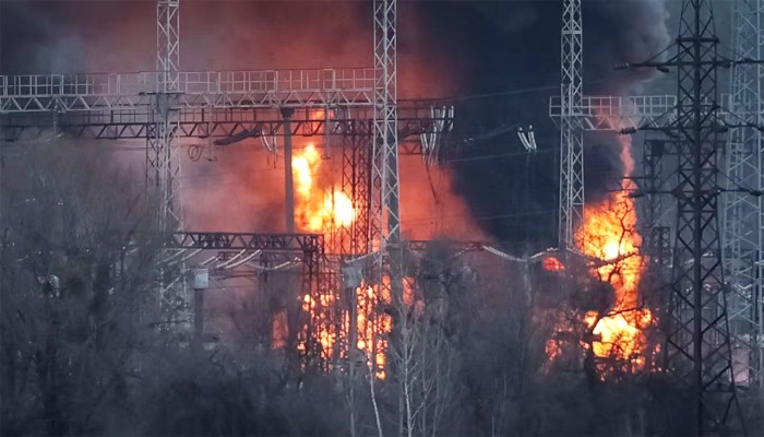 ইউক্রেনের বিদ্যুৎ ব্যবস্থায় ব্যাপক হামলা