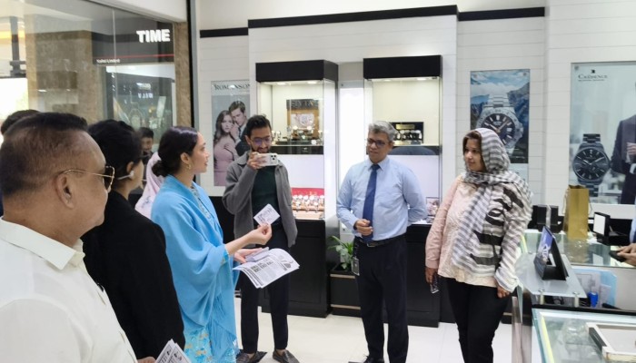 ​তারেক রহমানের পক্ষে গণসংযোগে মেয়ে জাইমা রহমান