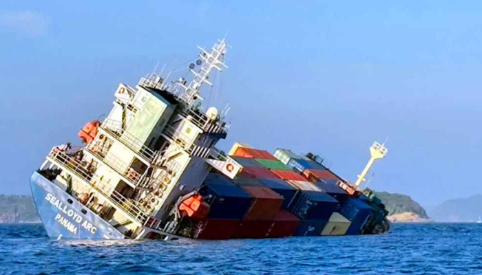 ​থাইল্যান্ড উপকূলে ডুবে গেছে বাংলাদেশমুখী পণ্যবোঝাই জাহাজ