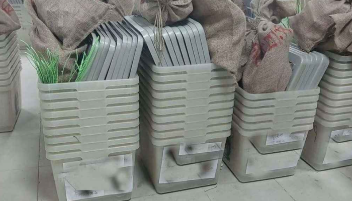 ​ সব আসনে ব্যালট পৌঁছে গেছে