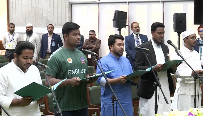 ​দুটো শপথই নিলেন এনসিপির নির্বাচিত সংসদ সদস্যরা