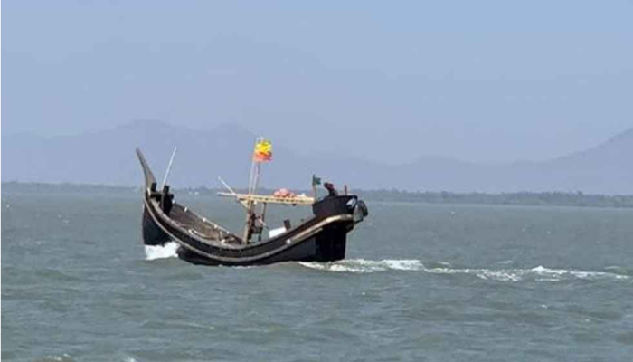 ​নাফ নদী থেকে ৫ বাংলাদেশিকে ধরে নিয়ে গেলো আরাকান আর্মি