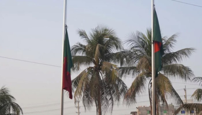 ​জাতীয় পতাকা উত্তোলন নিয়ে বিভ্রান্তি, বাহিনীর ব্যাখ্যা