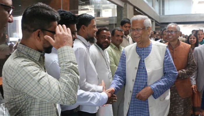 ​১৮ মাস পর নিজ প্রতিষ্ঠানে ফিরলেন ড. ইউনূস