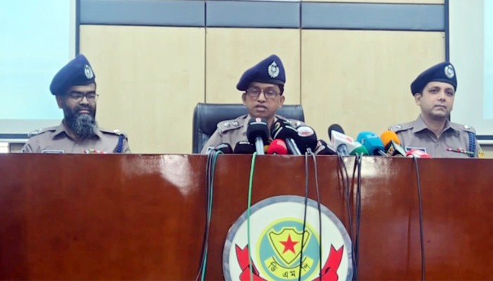 ​সামান্য বাগ্‌বিতণ্ডার জেরেই হত্যার পর ৭ টুকরা করা হয় : ডিএমপি